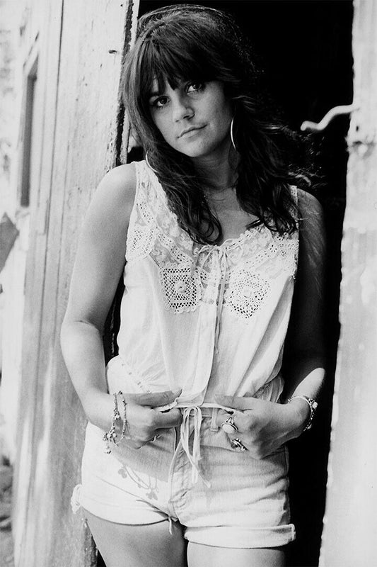 Country Rock Singer Linda Ronstadt Attractive Poster Wall Art Print Home Wall Decor